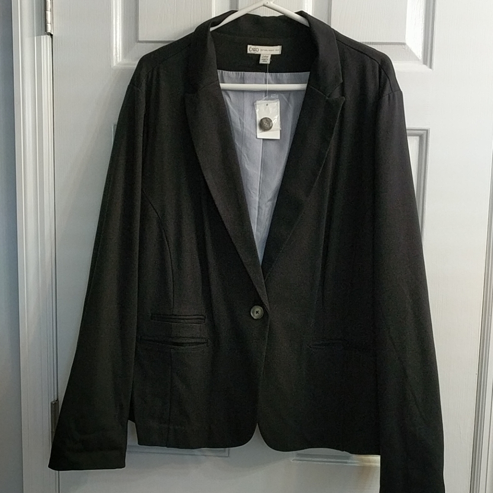 Black Blazer 24W NWT